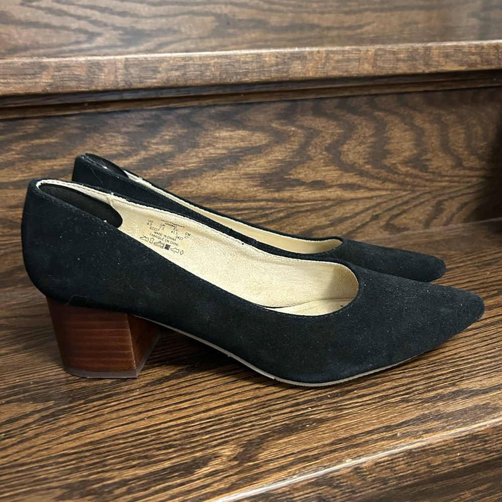 Hush Puppies Black Heels Classic Pumps size 9.5 M